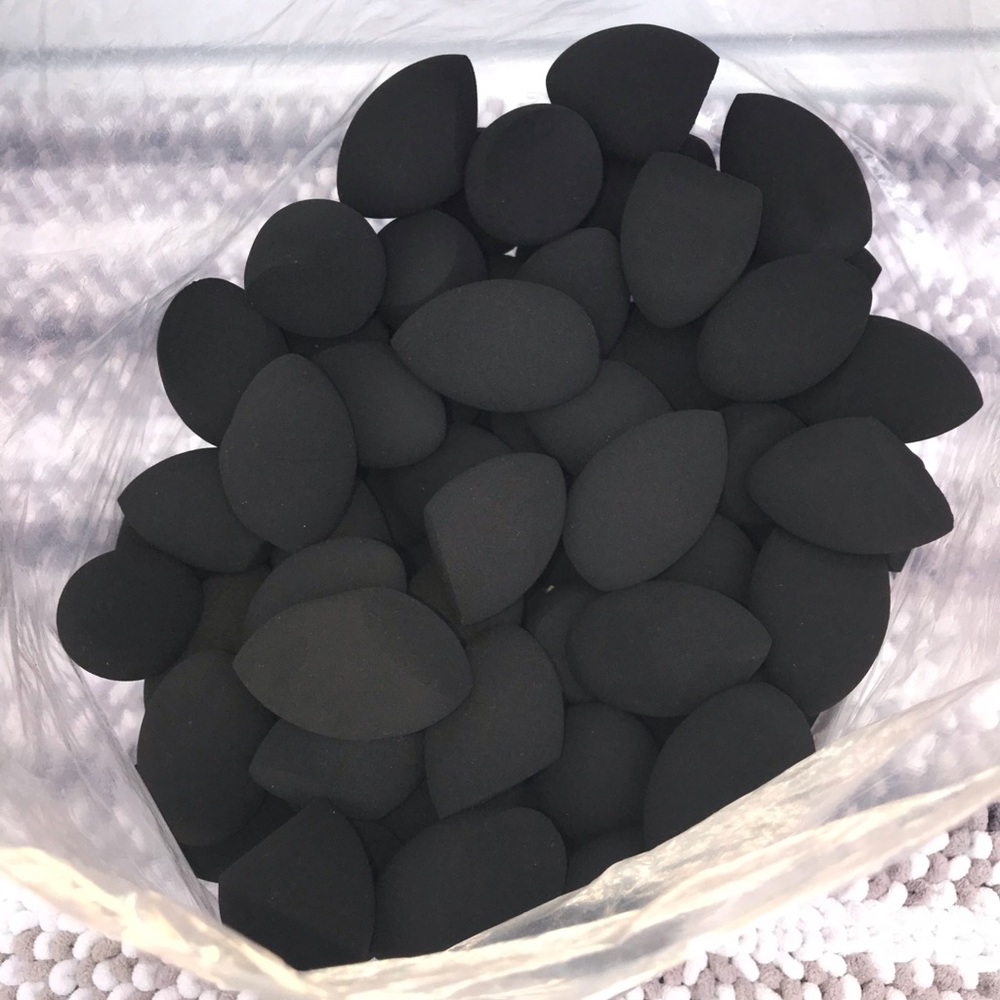 Bag of beauty blender 90